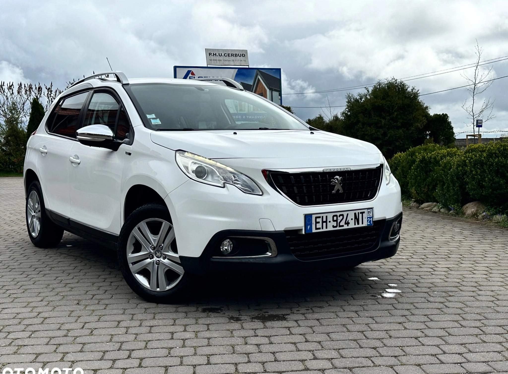 Peugeot 2008 cena 36400 przebieg: 119555, rok produkcji 2017 z Ostrołęka małe 121